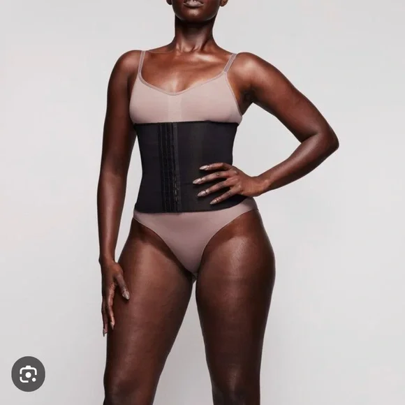 SKIMS Intimates Sleepwear Skims Black Shapewear Corset